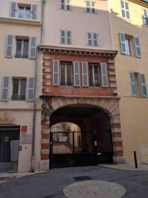 Jolie 3 Pieces Avec Terrasse Au Vieux Port, A 2 Pas Des Plages Et Du Palais. Cannes Dış mekan fotoğraf